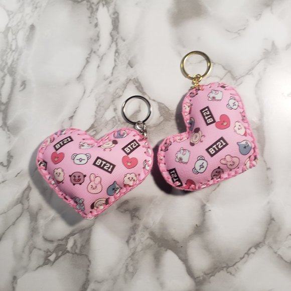 Bundled Heart Keychain - Picture 4 of 5